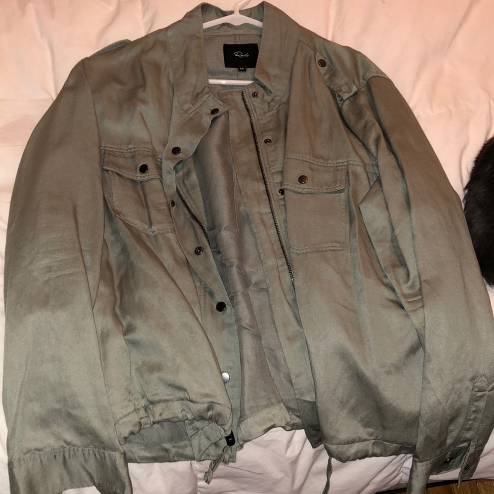 Women’s Utility Jacket. Size XXL Rails brand, color- sage. Cropped.